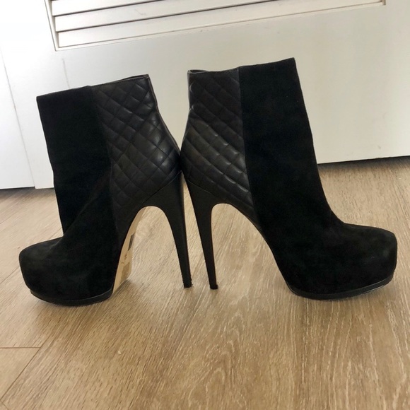 Truth or Dare Black Platform Suede Quilted Leather - Picture 3 of 8